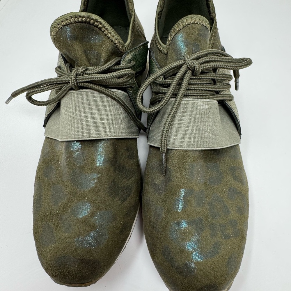 Top Moda Womens Size 8‎ 1/2 Green Leopard Print Fabric Fashion Sneakers